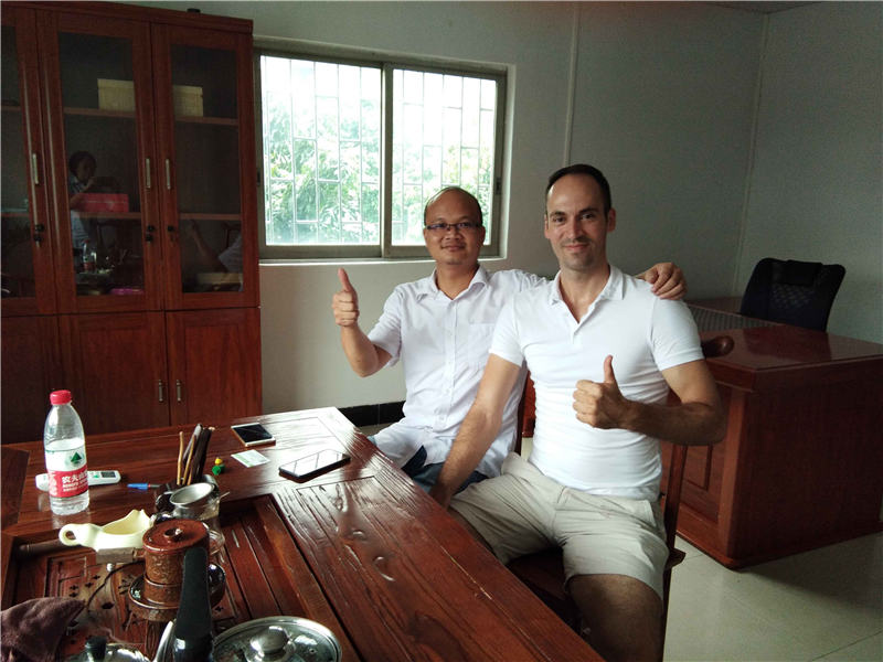 91香蕉污密封圈拜訪客戶