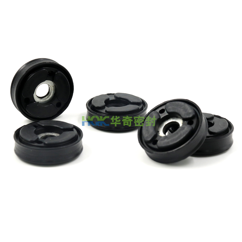 橡膠密封圈（quān）是（shì）最常用的（de）密封材料，其中以采用丁腈橡膠為主